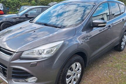 Ford Kuga 138.925 km 7.000 € Willmenrod 56459