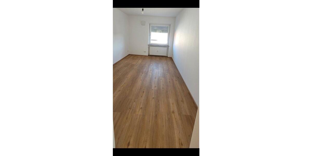 Hochparterre Hünfeld - 4 Zimmer, 94 m&sup2;, 730&euro; | Angebot:26289193