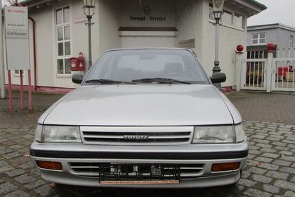 Toyota Carina 135.658 km 2.200 &euro; Dresden 01237