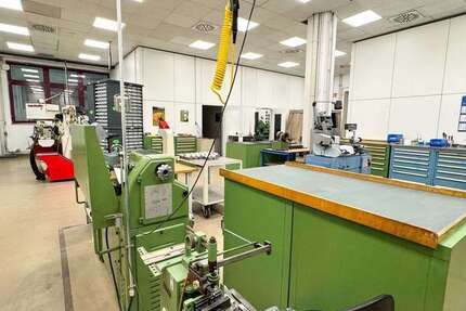 Halle in Königsbach-Stein 8.600.000 € 13500 m² zimmer