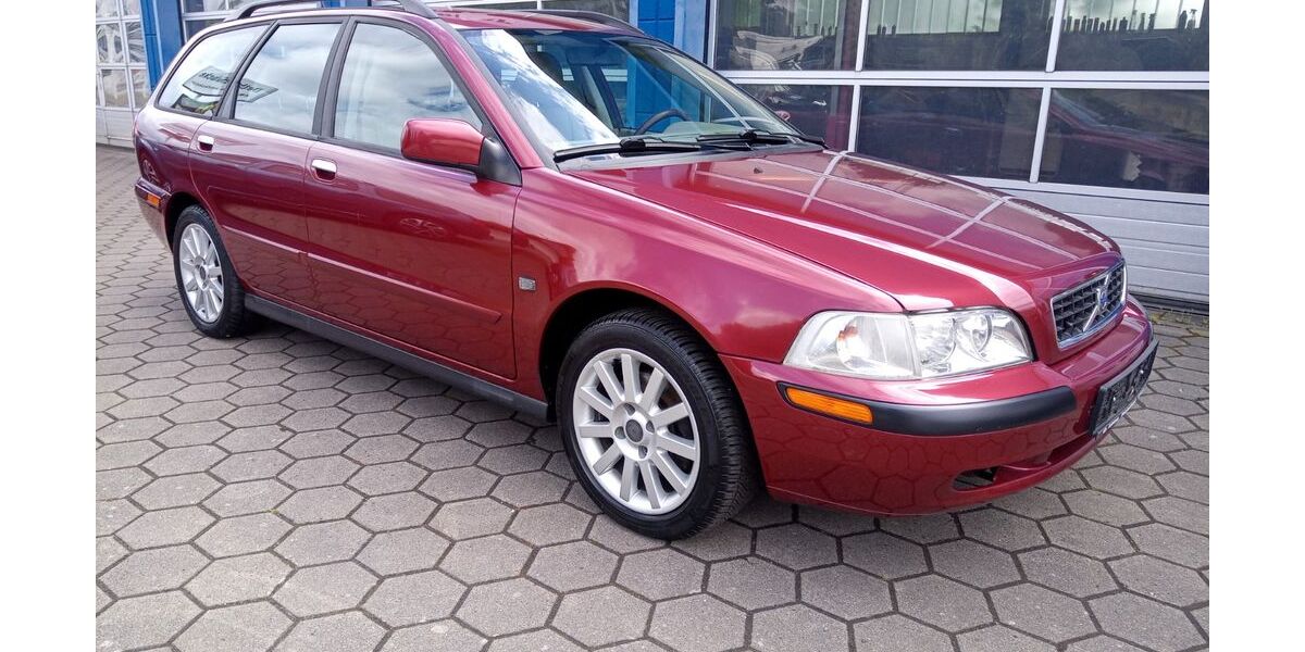 Volvo V40 214.000 km 3.450 &euro; Schwerin 19061