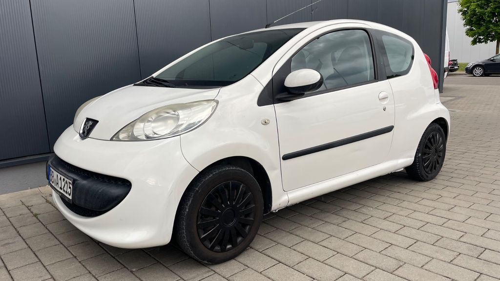 Peugeot 107 163.000 km 1.390 &euro; Holzgerlingen 71088