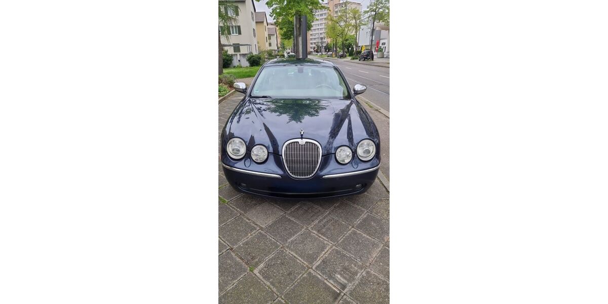 Jaguar S-Type 262.000 km 4.900 &euro; Mannheim 68199
