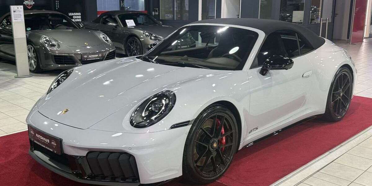 Porsche 992 2.195 km 189.990 &euro; Unterschleißheim 85716