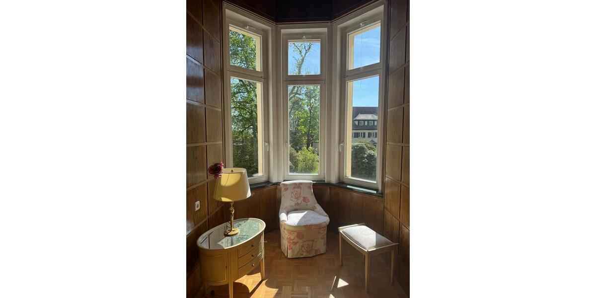 Villa Glauchau - 20 Zimmer, 650 m&sup2;, 3.200&euro; | Angebot:24715880