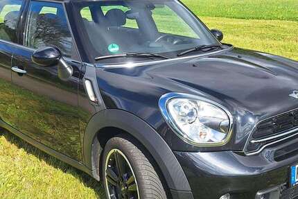 Mini Cooper SD Countryman 135.000 km 12.300 € Kirchzarten 79199
