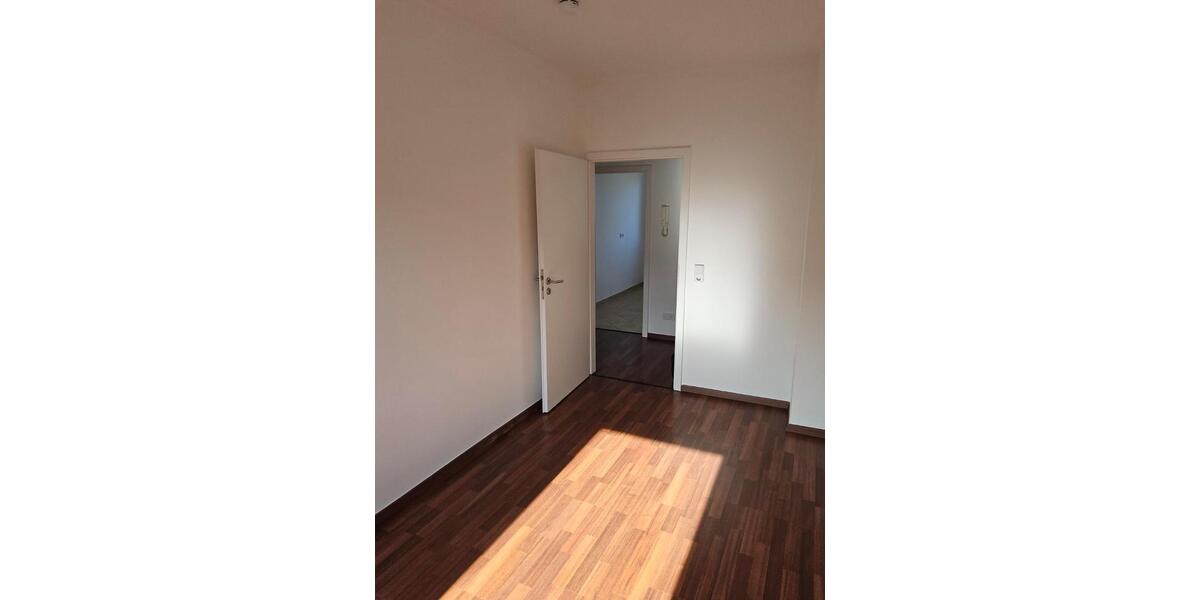 Etagenwohnung An der Schmücke - 3 Zimmer, 59 m&sup2;, 350&euro; | Angebot:23530079