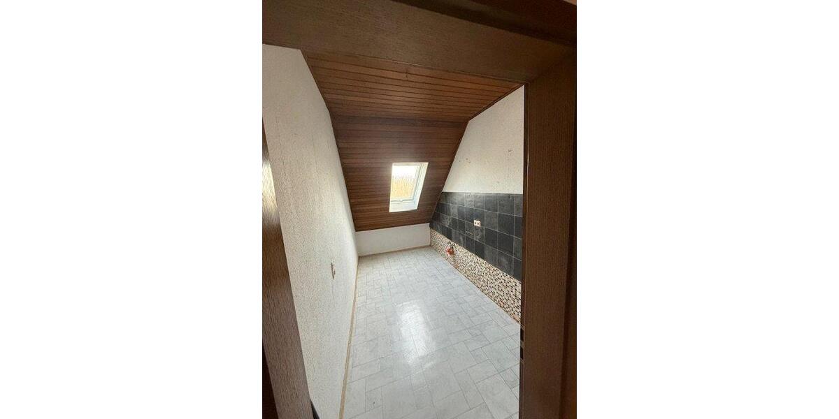 Mehrfamilienhaus, Wohnhaus Hofgeismar - 7 Zimmer, 185 m&sup2;, 299.000&euro; | Angebot:26320779