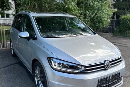VW Touran 128.500 km 16.999 &euro; Aitrach 88319