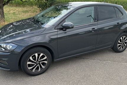 VW Polo 28.667 km 12.500 &euro; Stuttgart 70599