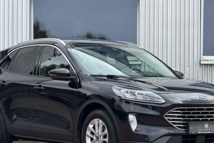 Ford Kuga 76.000 km 15.990 &euro; Flensburg 24941