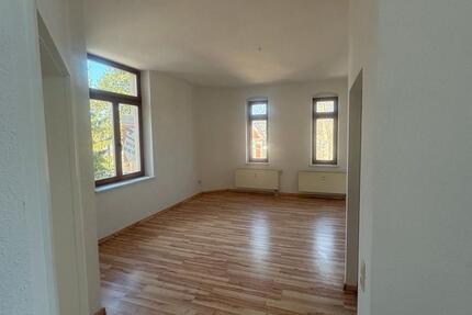 Wohnung Reichenbach im Vogtland - 2 Zimmer, 51 m&sup2;, 450&euro; | Angebot:26348760