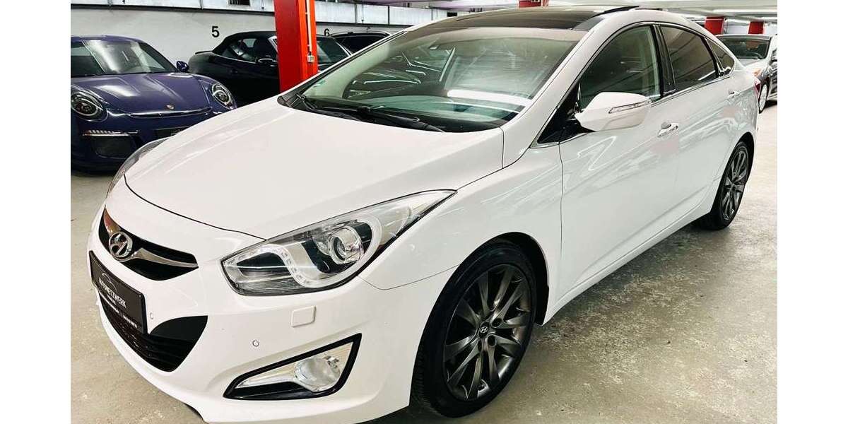 Hyundai i40 128.903 km 11.900 &euro; Hamburg 20537