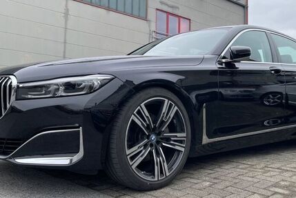 BMW 730
