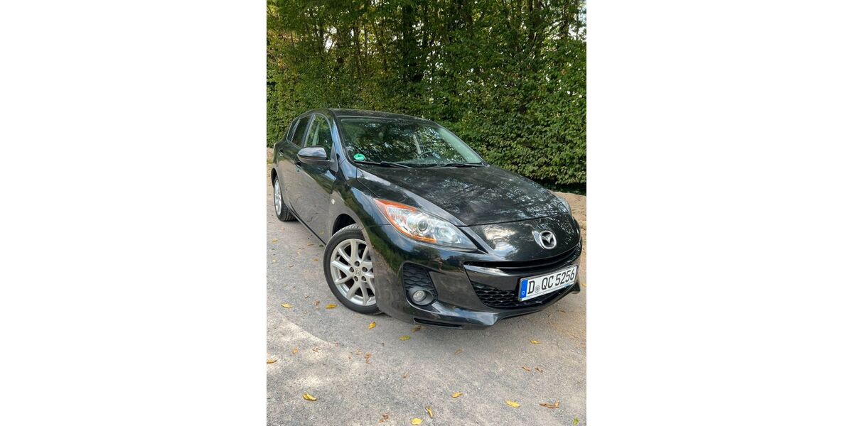 Mazda 3 177.000 km 5.700 &euro; Düsseldorf 40229
