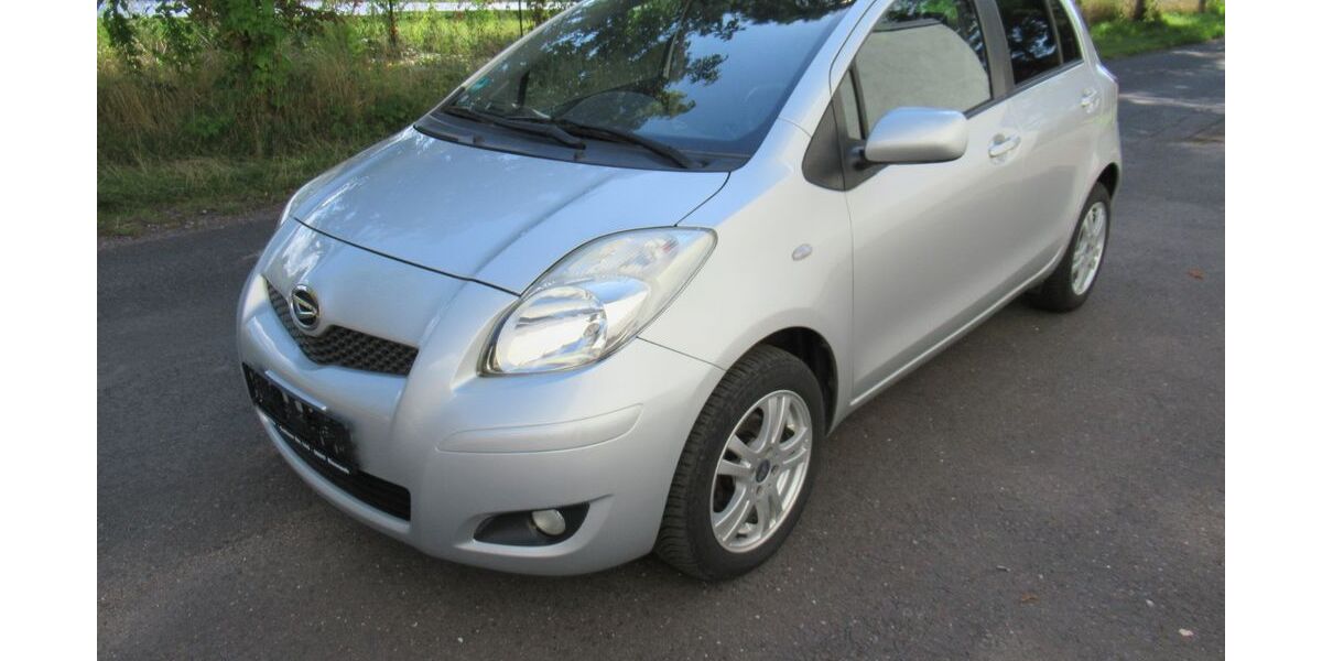 Daihatsu Charade 64.623 km 5.499 &euro; Eisenach 99817