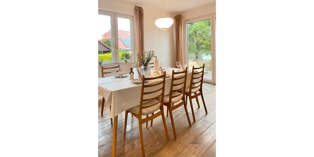 Großzügiges Einfamilienhaus mit Traumgarten und Anliegerwohnung 7 zimmer