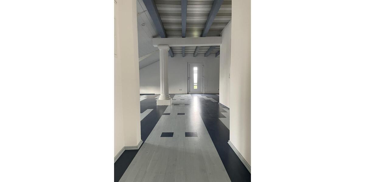 Etagenwohnung Oberderdingen - 3 Zimmer, 120 m&sup2;, 1.100&euro; | Angebot:24748878