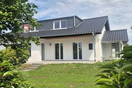 Haus Rösrath - 7 Zimmer, 223 m&sup2;, 2.200&euro; | Angebot:26781784