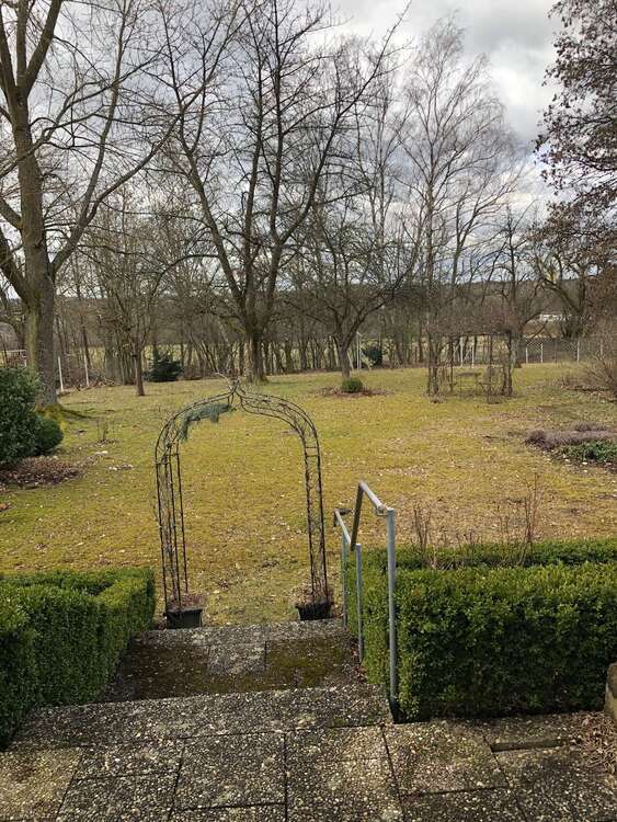 Haus zum Mieten in Neustadt an der Waldnaab 1.000 € 145 m²