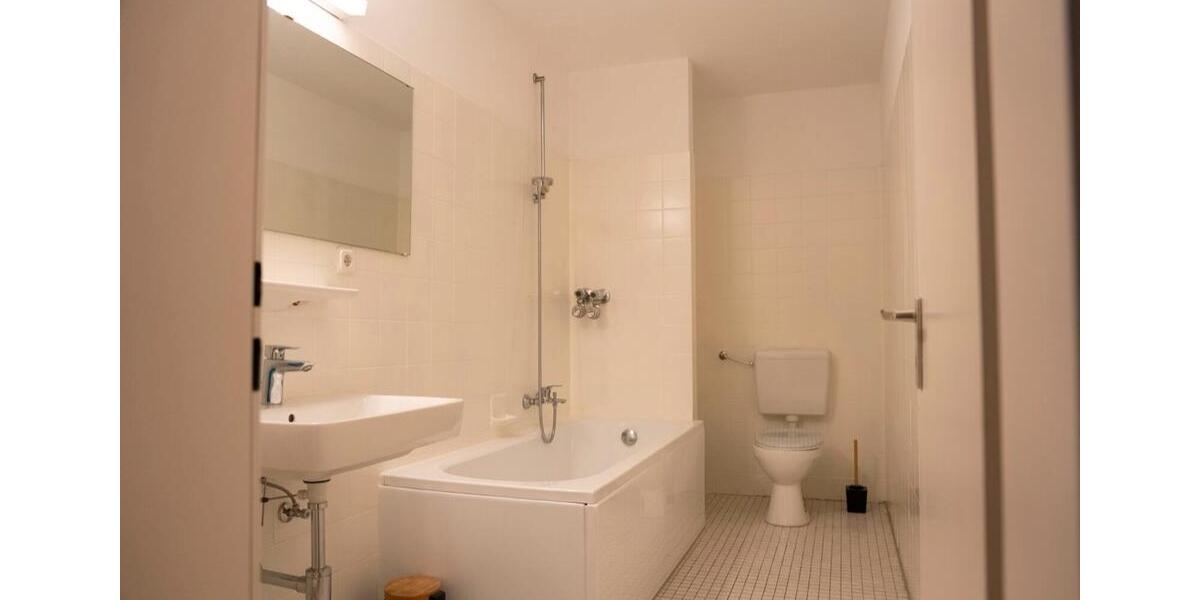 Erdgeschoßwohnung Wiesbaden Biebrich - 1 Zimmer, 45 m&sup2;, 750&euro; | Angebot:24841887