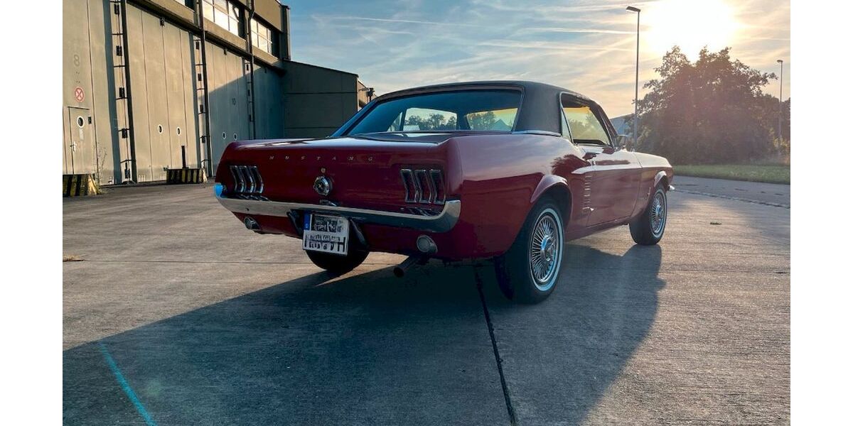 Ford Mustang 112.450 km 13.000 &euro; Reiskirchen 35447
