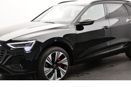 Audi Q8 e-tron 25.500 km 79.700 € Wolfsburg 38440