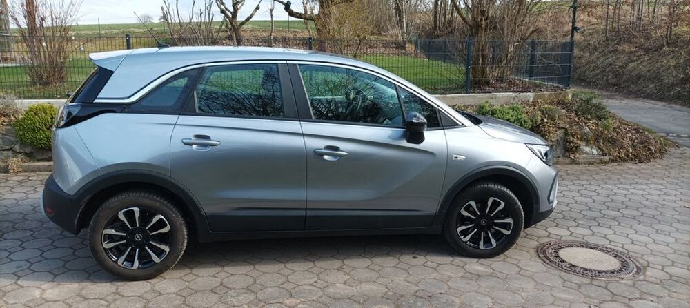 Crossland (X)
