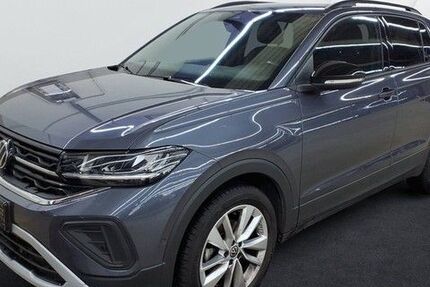 VW T-Cross 23.387 km 24.490 &euro; Bremerhaven 27568