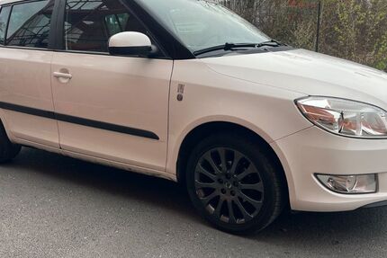 Skoda Fabia 75.000 km 2.499 &euro; Berlin 12057