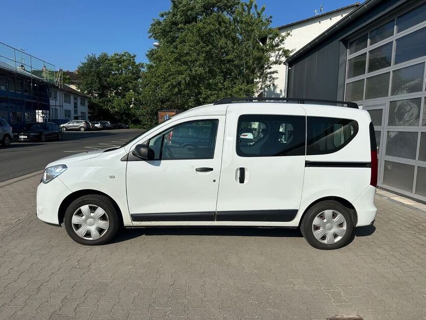 Dokker