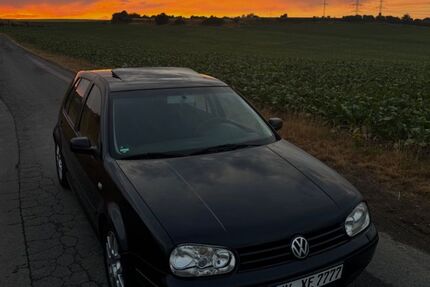 VW Golf 273.510 km 800 &euro; Andernach 56626