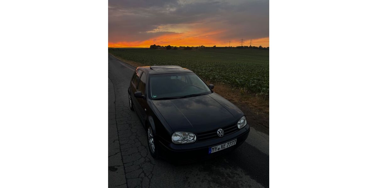 VW Golf 273.510 km 800 &euro; Andernach 56626