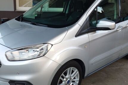 Ford Tourneo Courier 47.000 km 10.499 &euro; Gladbeck 45968