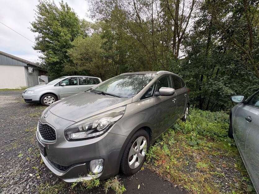 Kia Carens 145.744 km 5.490 € Neunkirchen 57290