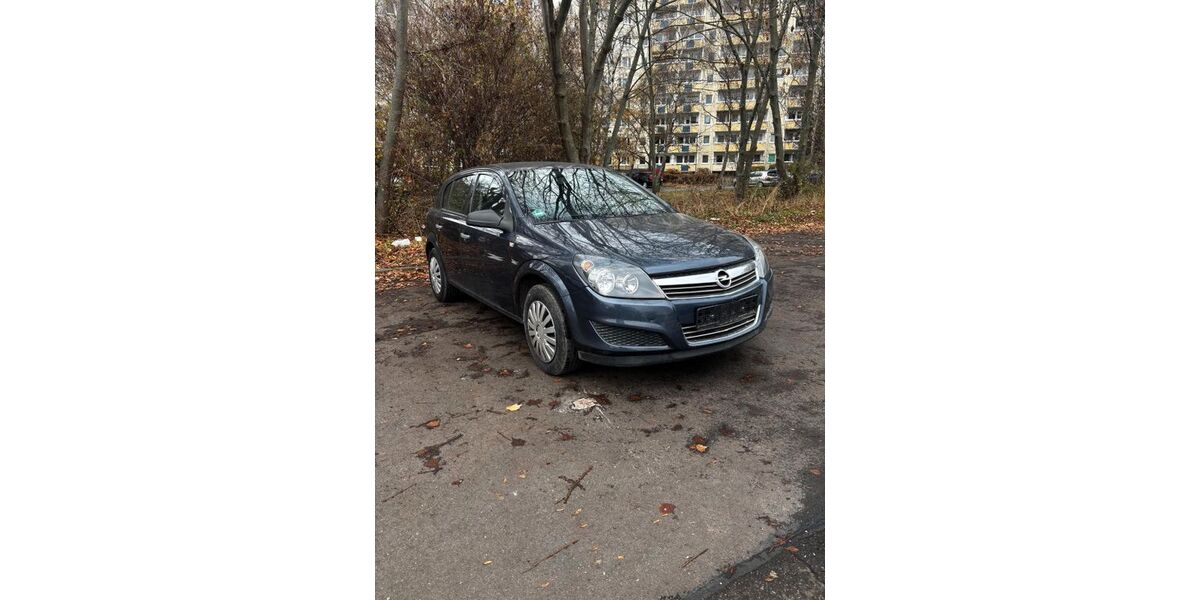 Opel Astra 131.762 km 2.199 € Erfurt 99087