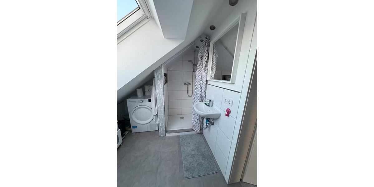 Dachgeschoßwohnung Eppelheim - 3 Zimmer, 60 m&sup2;, 850&euro; | Angebot:25945150