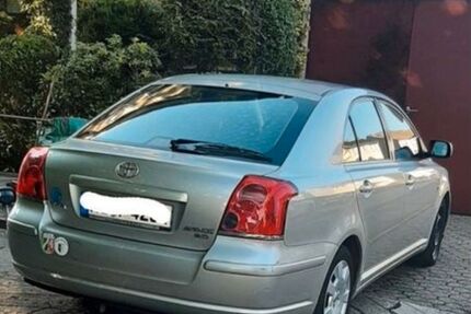 Toyota Avensis 160.000 km 2.200 &euro; Bielefeld 33602