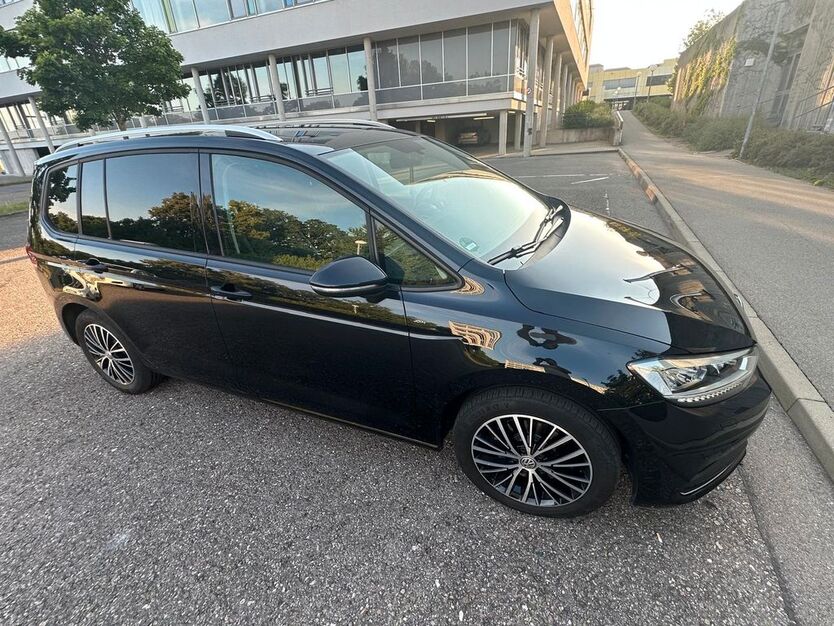 VW Touran 84.350 km 22.500 € Ulm , Donau 89077