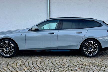 BMW i5 7.361 km 58.490 &euro; München 81245