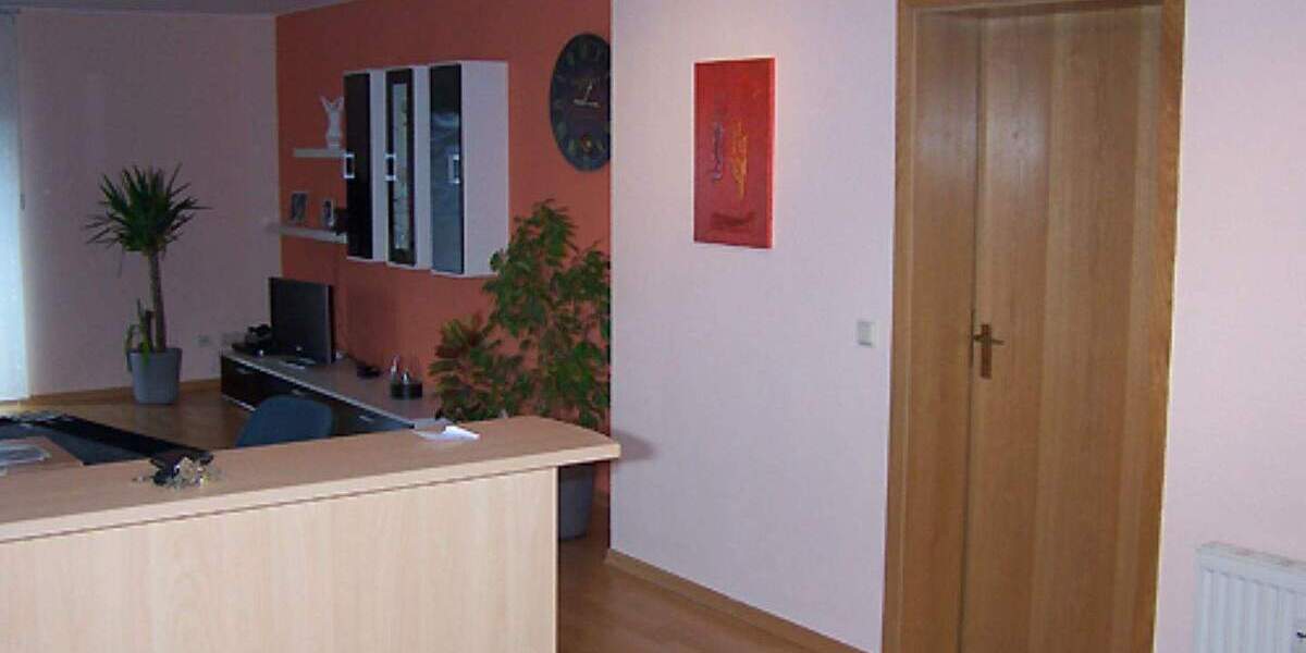 Etagenwohnung Hetzerath - 3 Zimmer, 91 m&sup2;, 185.000&euro; | Angebot:25674305