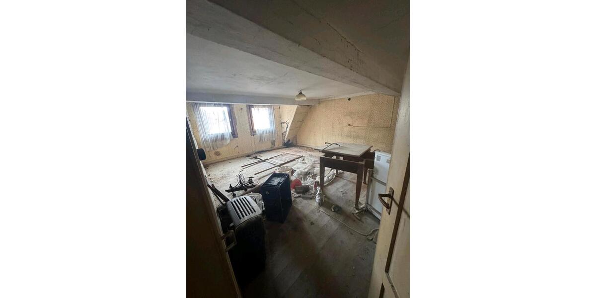 Einfamilienhaus Marktheidenfeld - 5 Zimmer, 150 m&sup2;, 150.000&euro; | Angebot:25995350