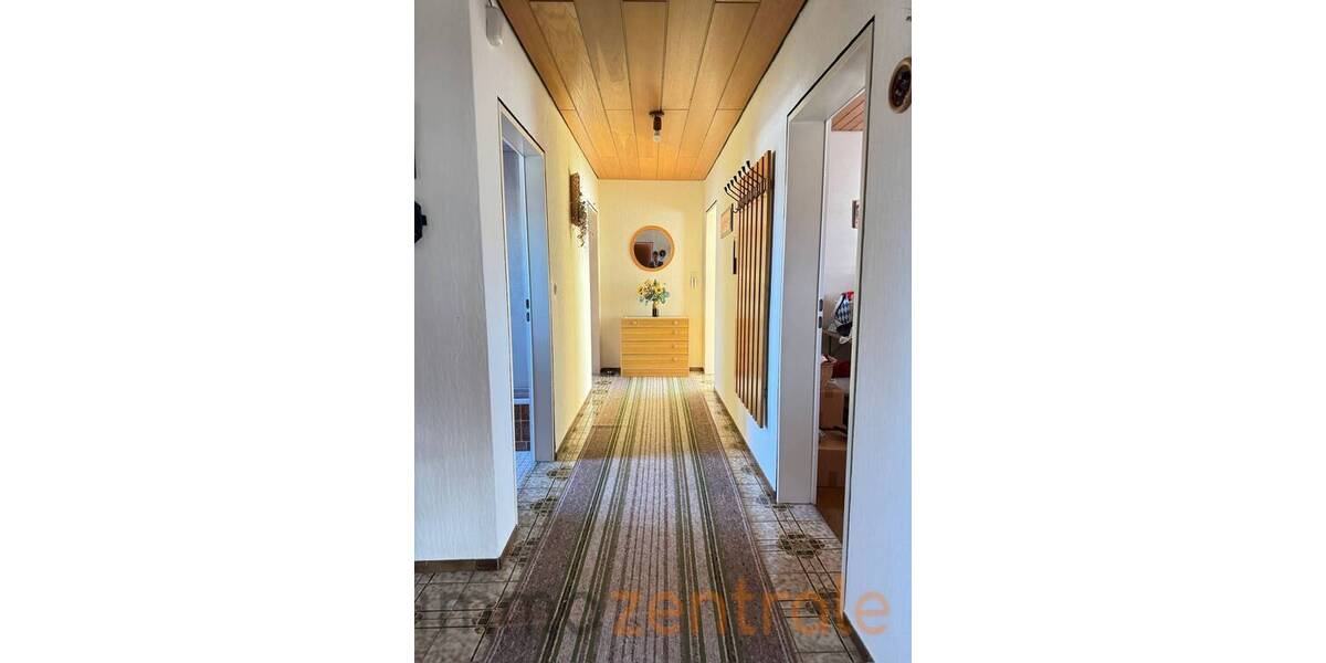 Einfamilienhaus Gunzenhausen Laubenzedel - 8 Zimmer, 203 m&sup2;, 329.000&euro; | Angebot:25680267