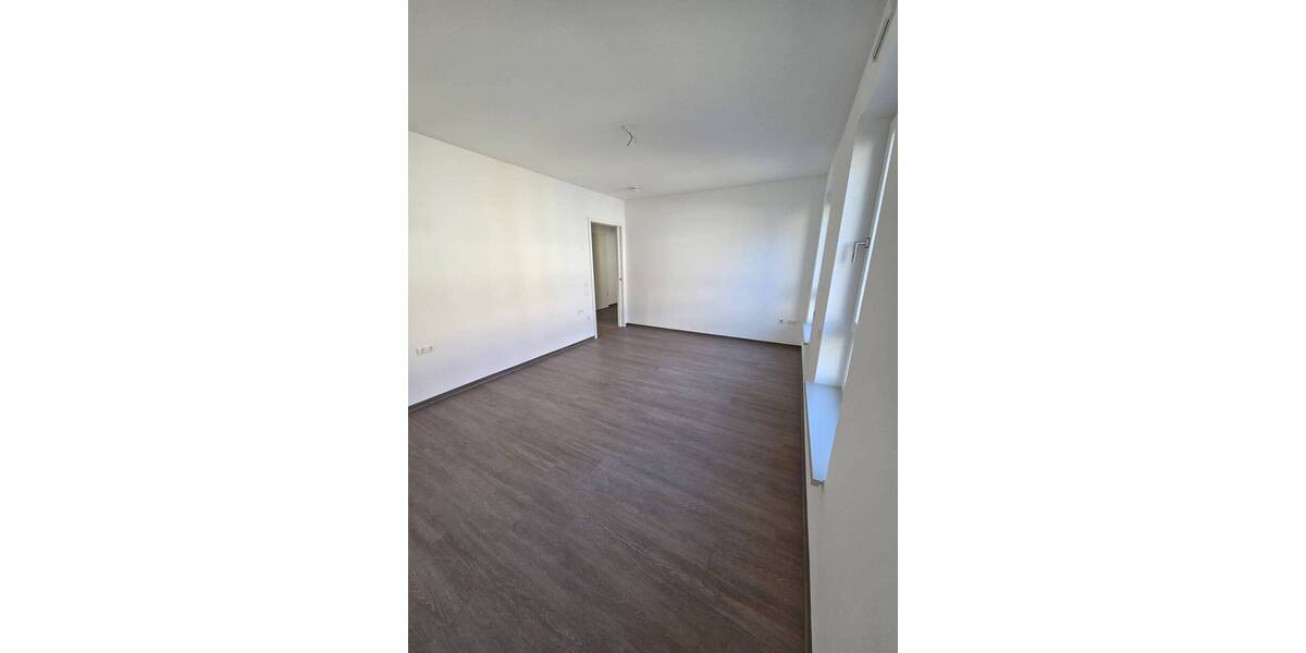 Etagenwohnung Merseburg Neumarkt (Vorstadt) - 4 Zimmer, 104 m&sup2;, 990&euro; | Angebot:22821433