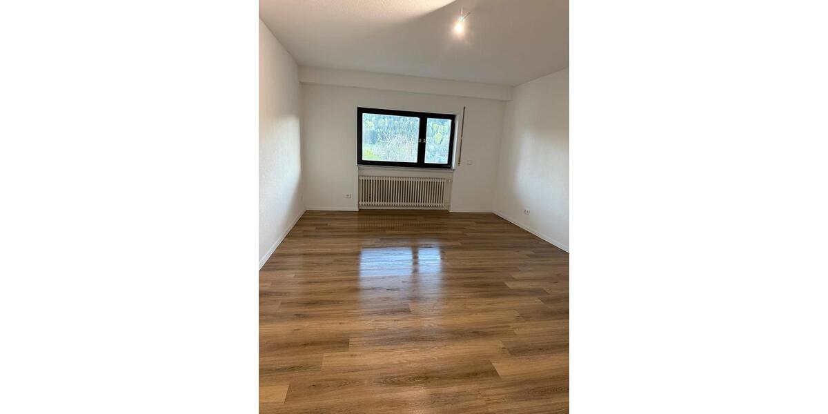 Erdgeschoßwohnung Oberndorf am Neckar - 3 Zimmer, 78 m&sup2;, 800&euro; | Angebot:26327788