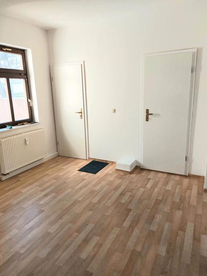 Waltershausen 1oder2 Wohnungen nebeneinander, Angaben je Einheit zimmer