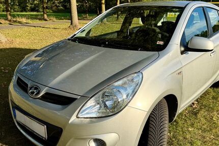 Hyundai i20 116.080 km 3.390 € Rietberg 33397