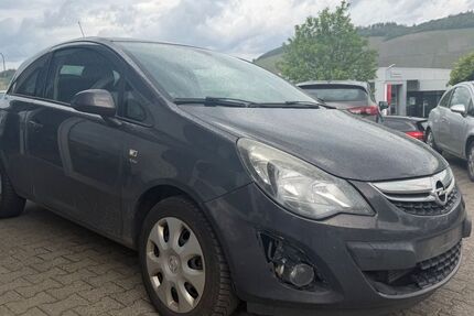 Opel Corsa 293.500 km 1.499 &euro; Bernkastel-Kues 54470