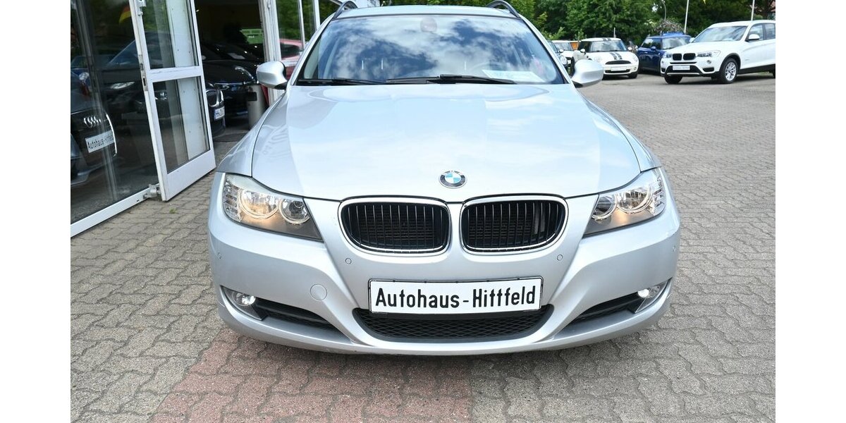 BMW 320 dAut tour Klimaaut Pano Navi Leder PDC 17Alu 240.000 km 6.400 &euro; Seevetal - Hittfeld 21218