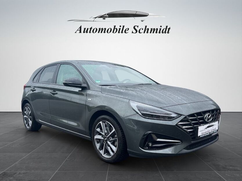 i30